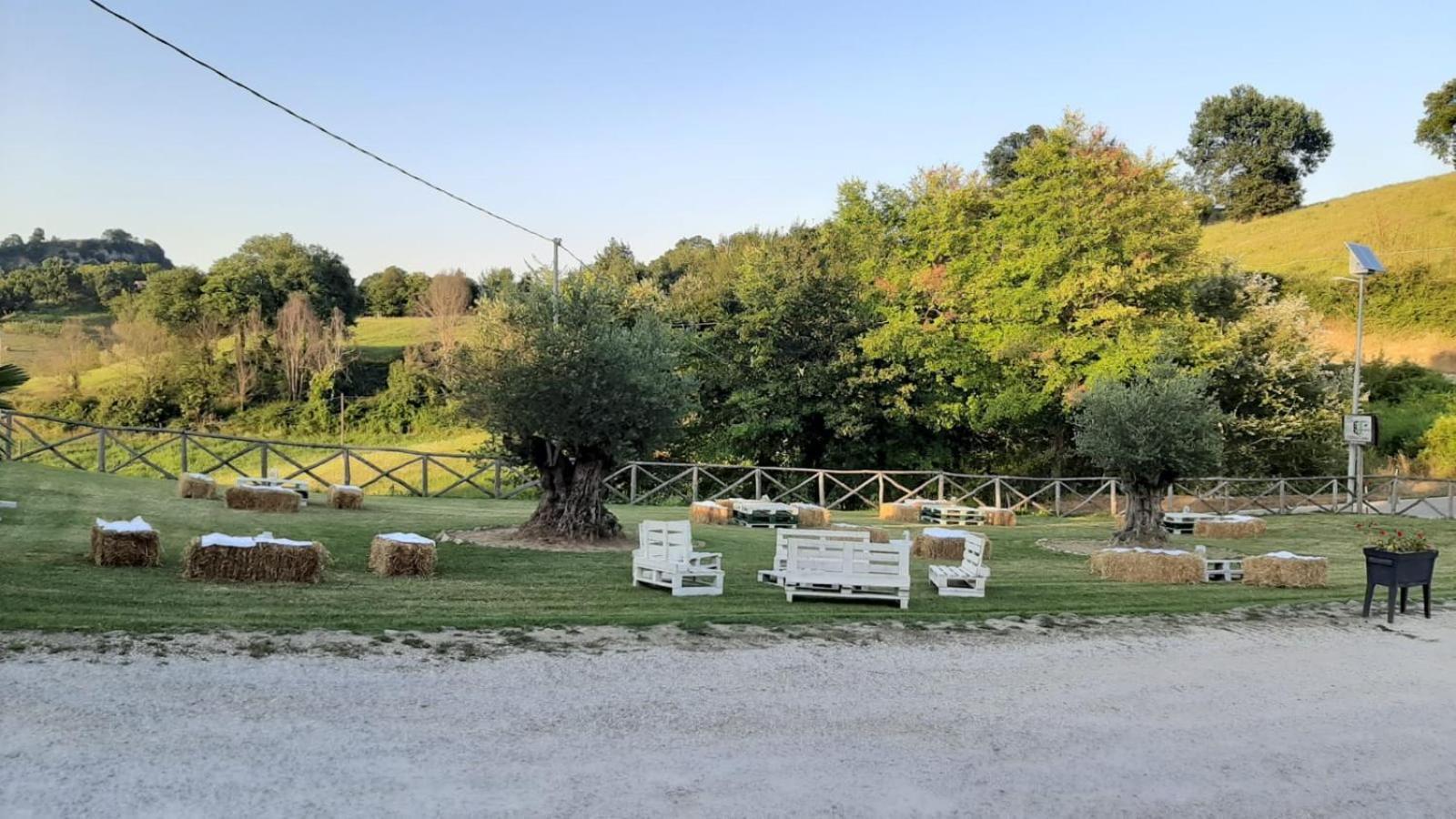 Agriturismo Antica Corte Montatteglia Ngoại thất bức ảnh